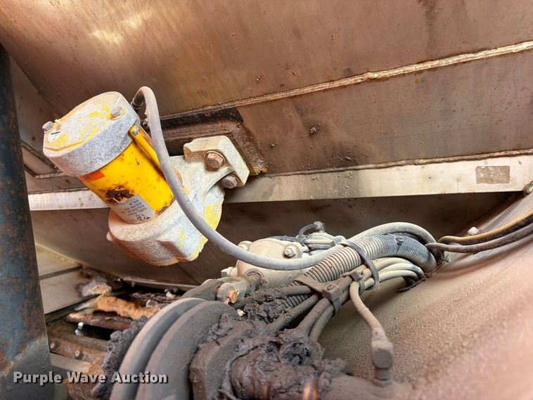 image for item FK2205 2014 International 7600 SBA dump truck