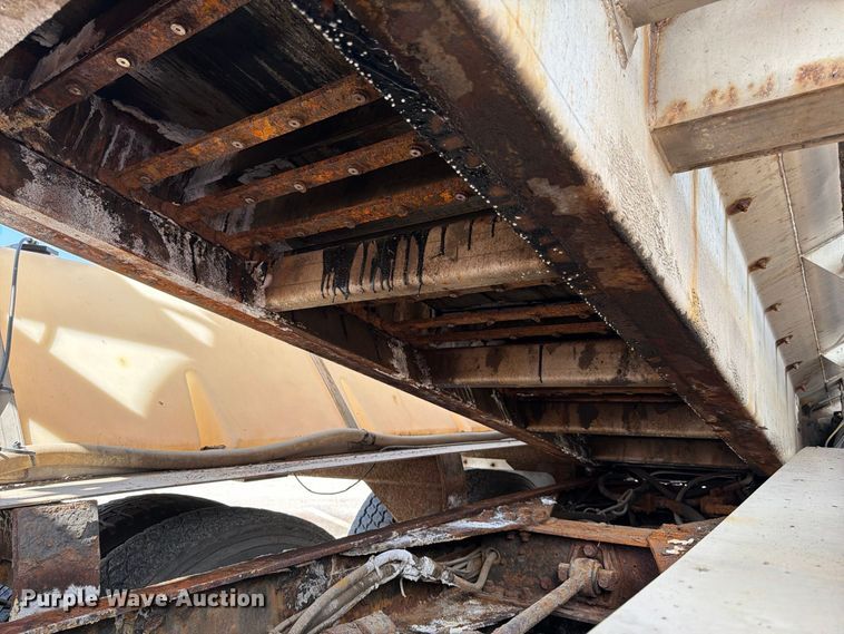 image for item FK2205 2014 International 7600 SBA dump truck