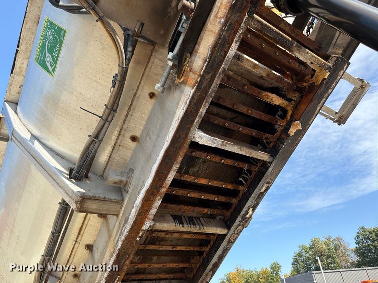 image for item FK2205 2014 International 7600 SBA dump truck