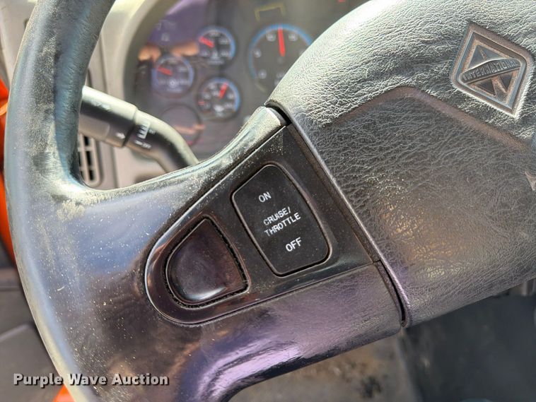 image for item FK2205 2014 International 7600 SBA dump truck