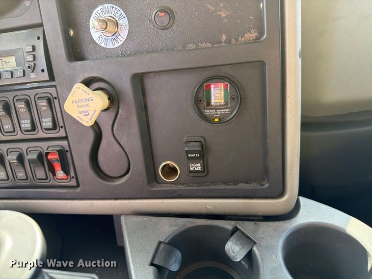 image for item FK2205 2014 International 7600 SBA dump truck
