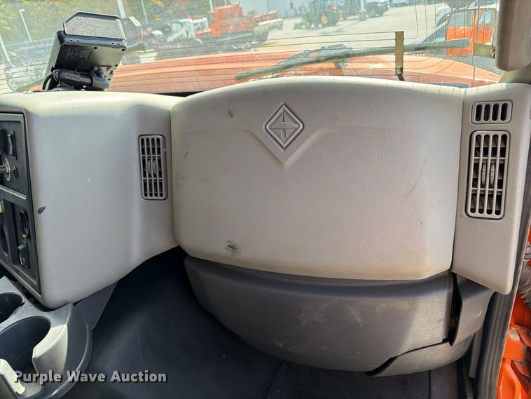image for item FK2205 2014 International 7600 SBA dump truck