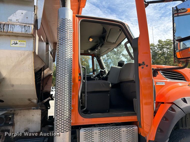 image for item FK2205 2014 International 7600 SBA dump truck