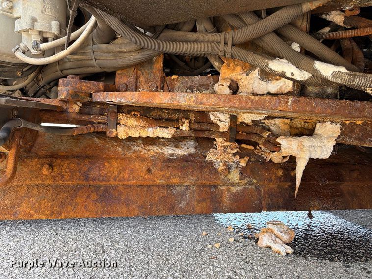 image for item FK2205 2014 International 7600 SBA dump truck