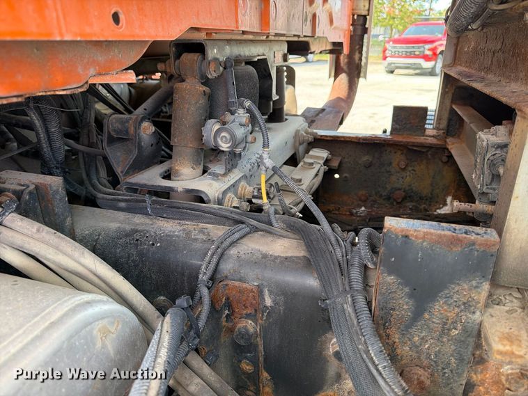 image for item FK2205 2014 International 7600 SBA dump truck