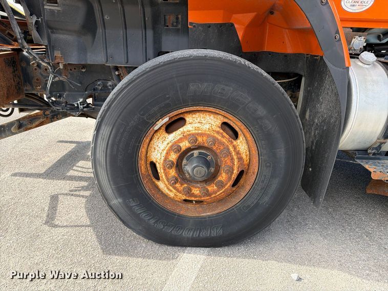 image for item FK2205 2014 International 7600 SBA dump truck