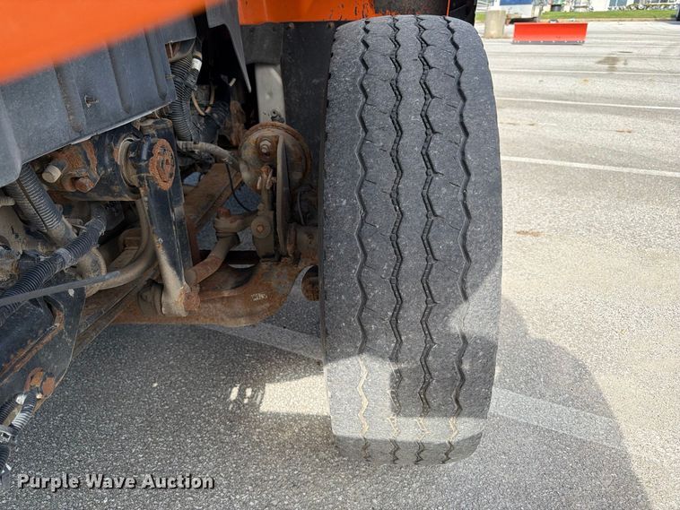 image for item FK2205 2014 International 7600 SBA dump truck