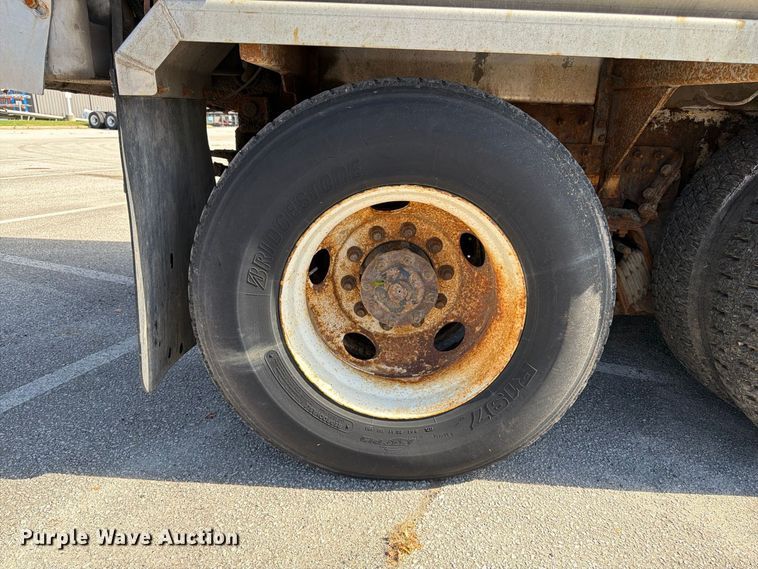 image for item FK2205 2014 International 7600 SBA dump truck