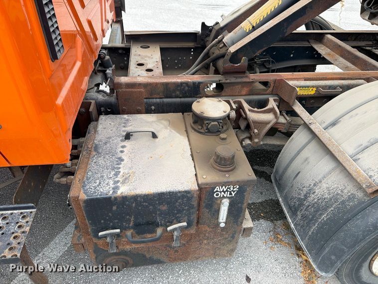 image for item FK2206 2011 International 4300 SBA dump truck