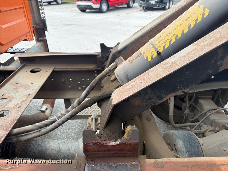 image for item FK2206 2011 International 4300 SBA dump truck