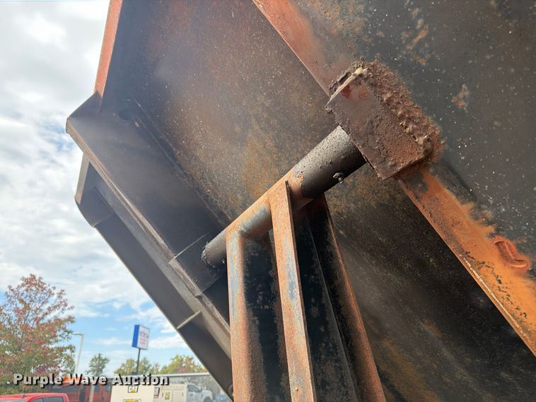 image for item FK2206 2011 International 4300 SBA dump truck