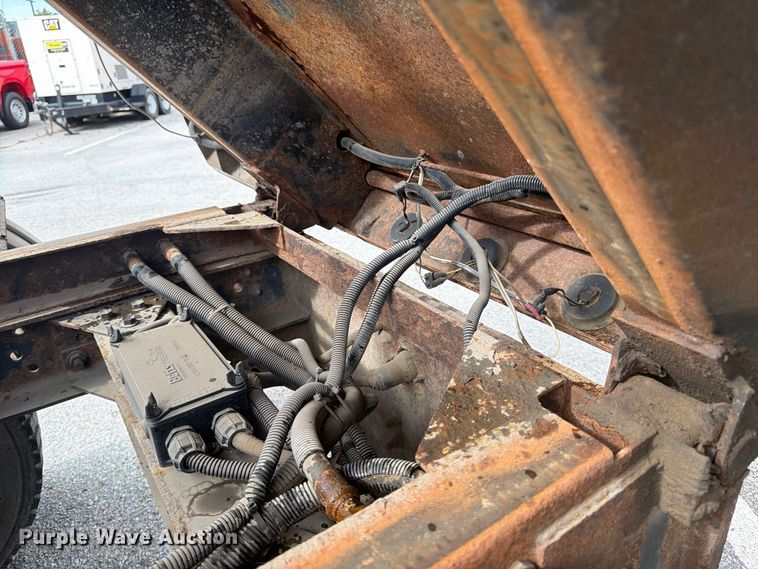 image for item FK2206 2011 International 4300 SBA dump truck