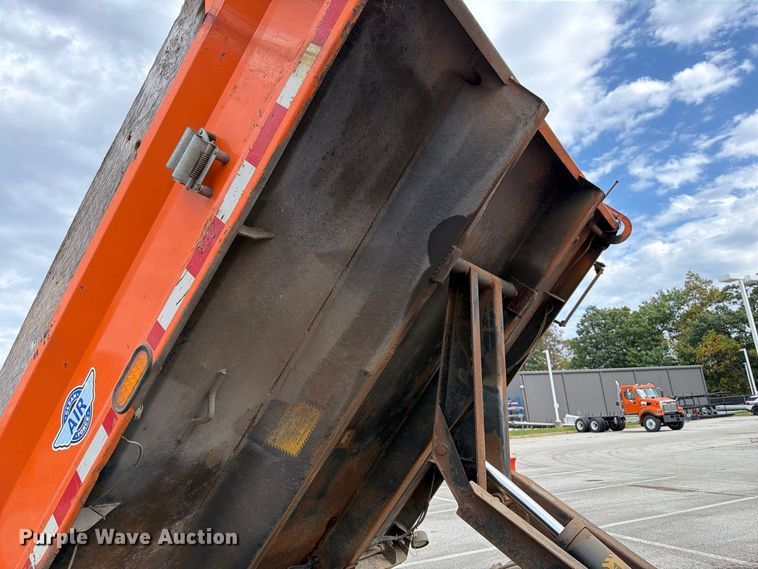 image for item FK2206 2011 International 4300 SBA dump truck