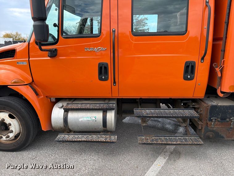image for item FK2206 2011 International 4300 SBA dump truck