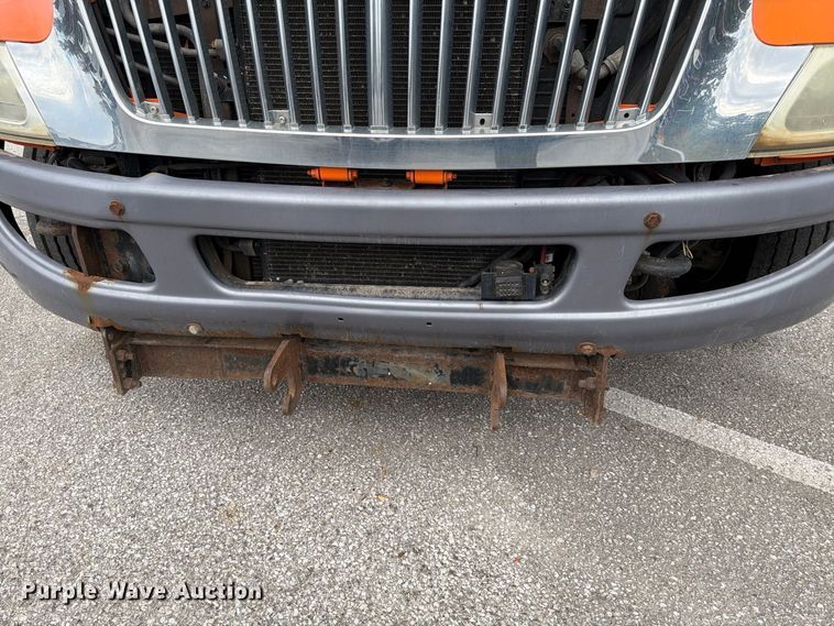 image for item FK2206 2011 International 4300 SBA dump truck