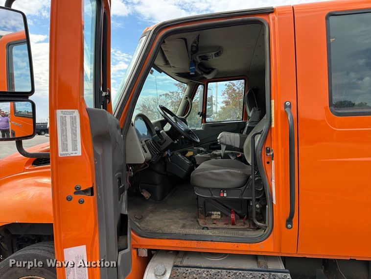 image for item FK2206 2011 International 4300 SBA dump truck