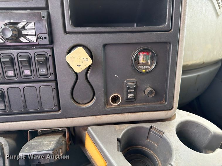 image for item FK2206 2011 International 4300 SBA dump truck