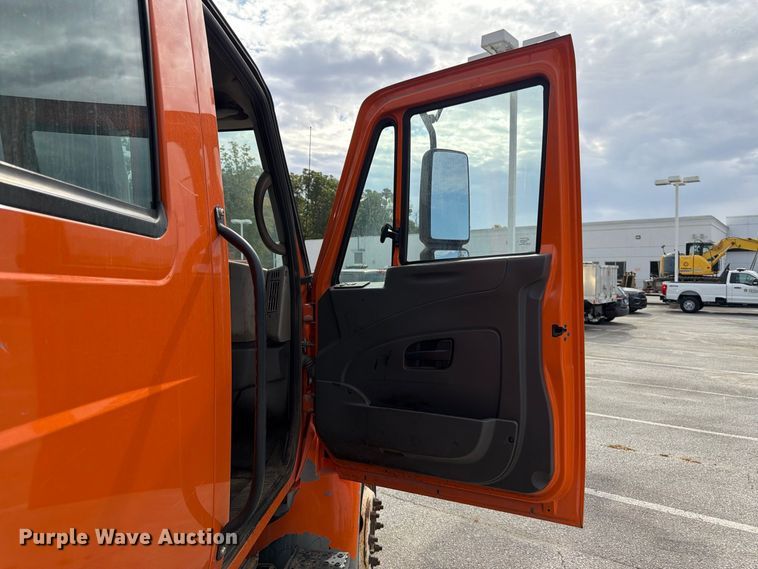 image for item FK2206 2011 International 4300 SBA dump truck