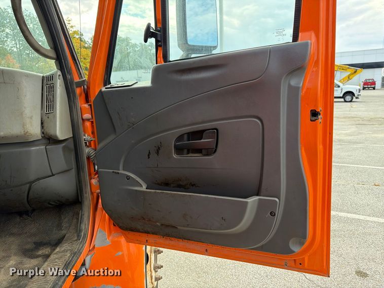 image for item FK2206 2011 International 4300 SBA dump truck