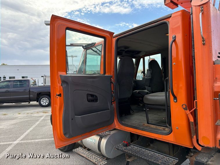 image for item FK2206 2011 International 4300 SBA dump truck