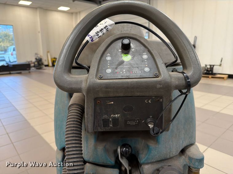 image for item FK2212 Tennant T5 floor scrubber
