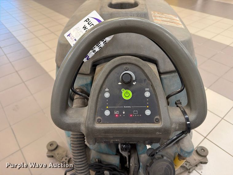 image for item FK2212 Tennant T5 floor scrubber