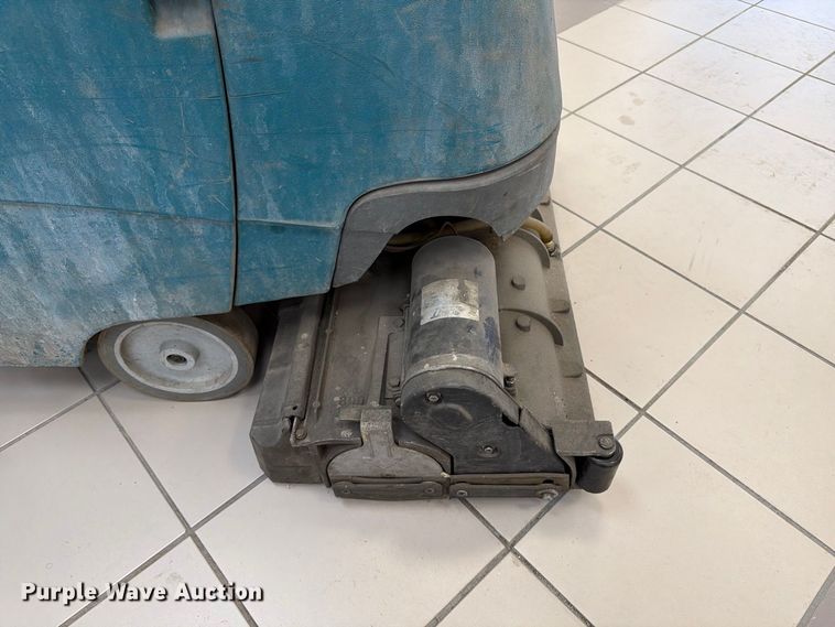 image for item FK2212 Tennant T5 floor scrubber