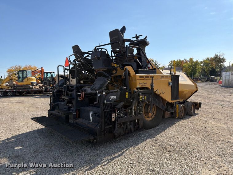 image for item FK2214 2015 Caterpillar AP1000F paver