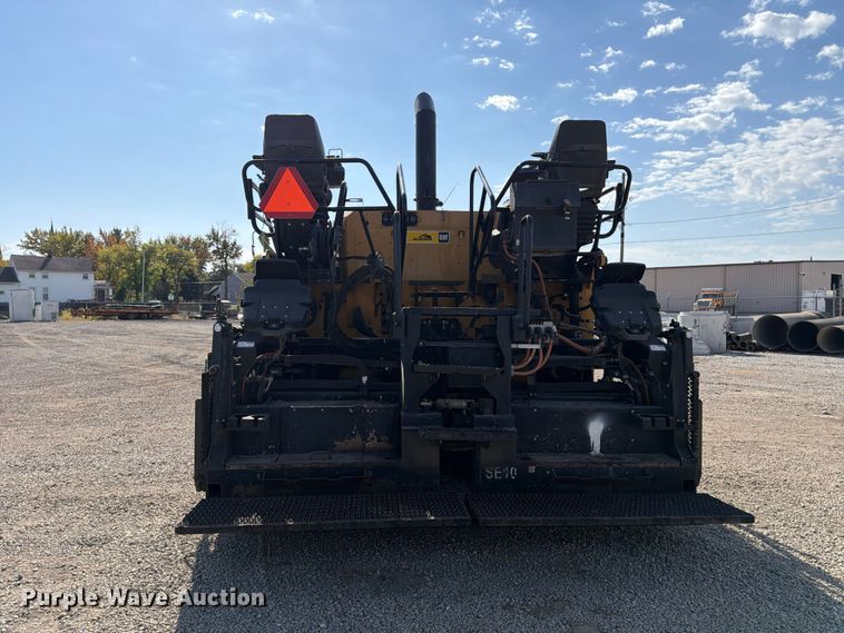 image for item FK2214 2015 Caterpillar AP1000F paver
