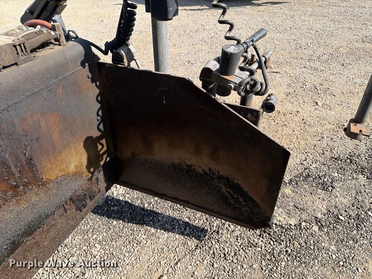 image for item FK2214 2015 Caterpillar AP1000F paver