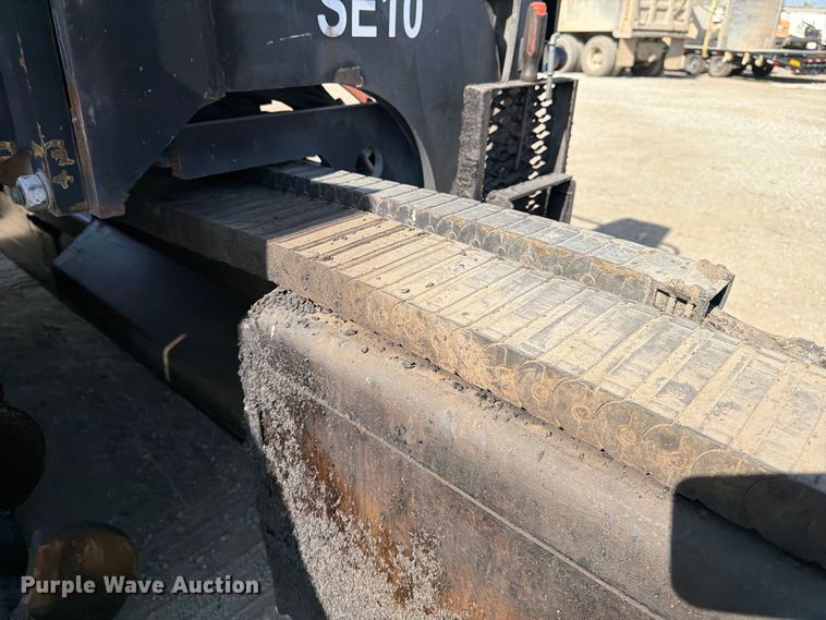 image for item FK2214 2015 Caterpillar AP1000F paver