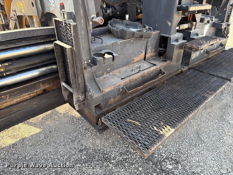 image for item FK2214 2015 Caterpillar AP1000F paver