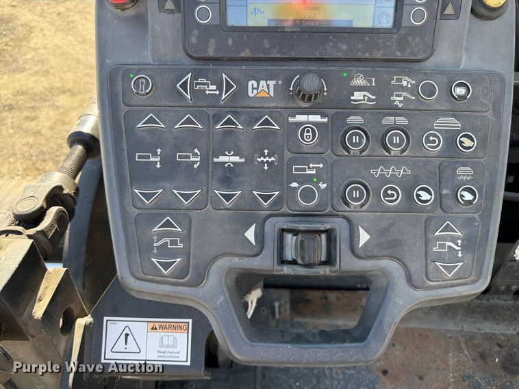 image for item FK2214 2015 Caterpillar AP1000F paver