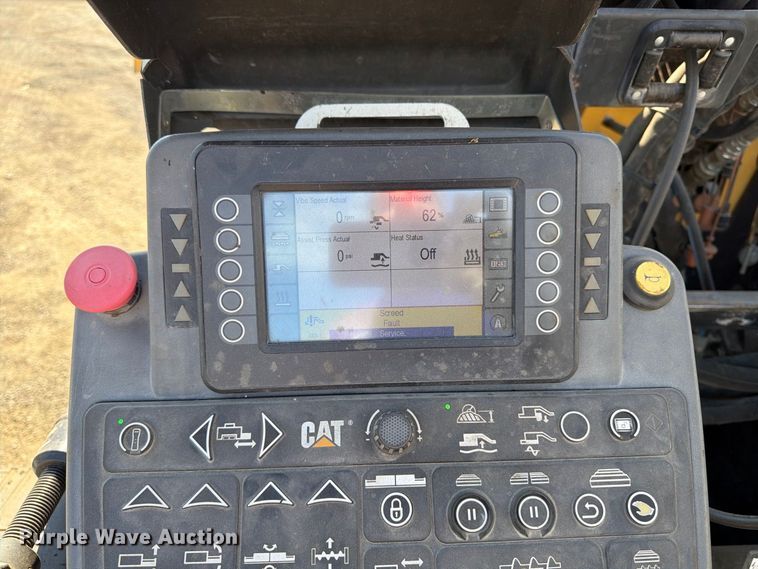image for item FK2214 2015 Caterpillar AP1000F paver