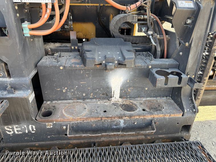 image for item FK2214 2015 Caterpillar AP1000F paver