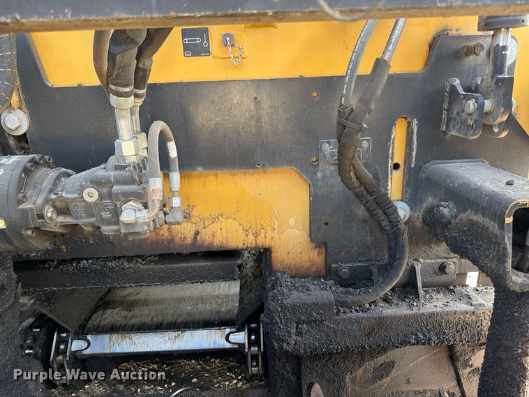 image for item FK2214 2015 Caterpillar AP1000F paver