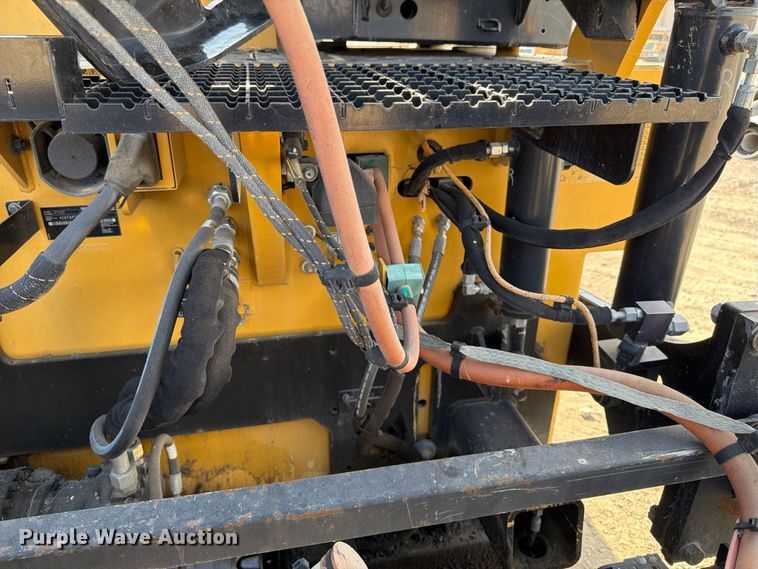 image for item FK2214 2015 Caterpillar AP1000F paver