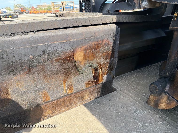 image for item FK2214 2015 Caterpillar AP1000F paver