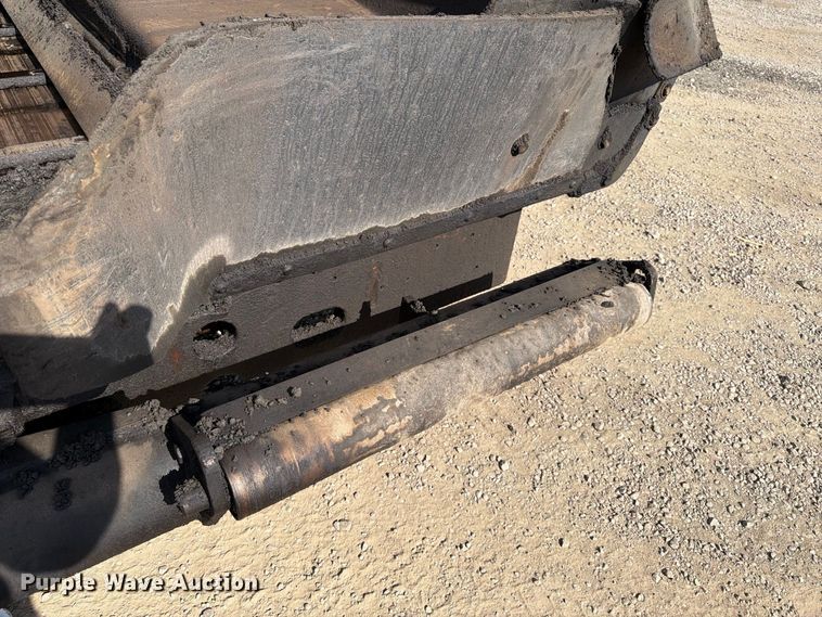 image for item FK2214 2015 Caterpillar AP1000F paver