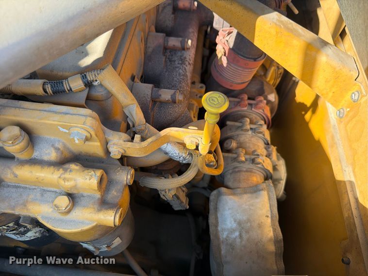 image for item FK2214 2015 Caterpillar AP1000F paver