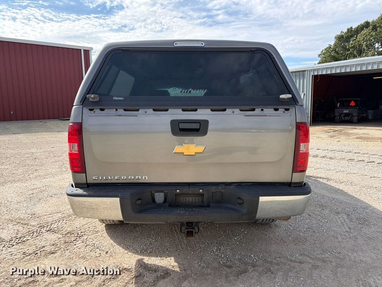 image for item FK3869 2013 Chevrolet Silverado 1500 Ext. Cab pickup truck