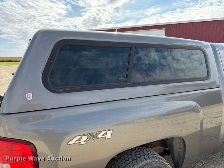 image for item FK3869 2013 Chevrolet Silverado 1500 Ext. Cab pickup truck