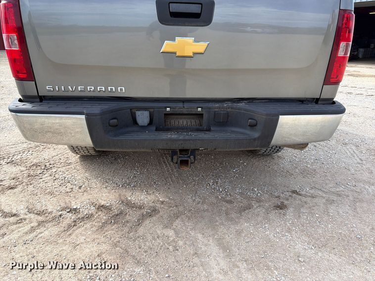 image for item FK3869 2013 Chevrolet Silverado 1500 Ext. Cab pickup truck