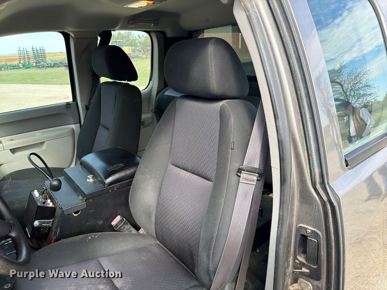 image for item FK3869 2013 Chevrolet Silverado 1500 Ext. Cab pickup truck