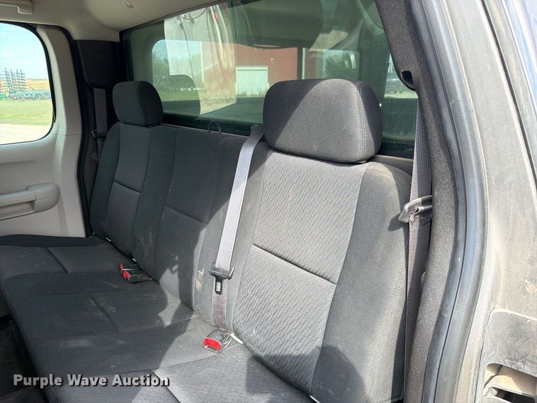 image for item FK3869 2013 Chevrolet Silverado 1500 Ext. Cab pickup truck
