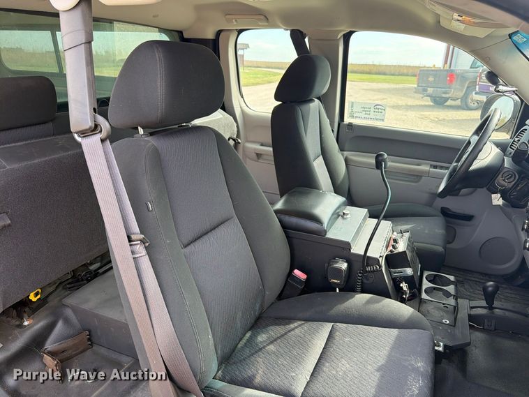 image for item FK3869 2013 Chevrolet Silverado 1500 Ext. Cab pickup truck