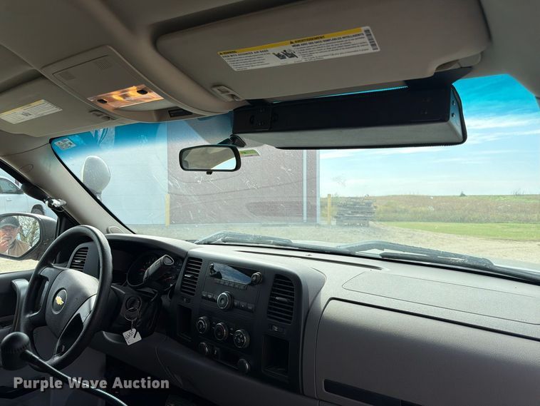 image for item FK3869 2013 Chevrolet Silverado 1500 Ext. Cab pickup truck