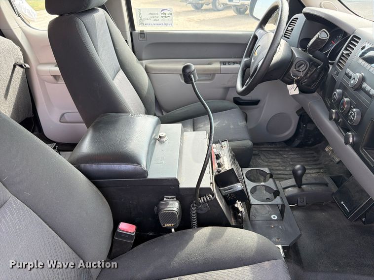 image for item FK3869 2013 Chevrolet Silverado 1500 Ext. Cab pickup truck