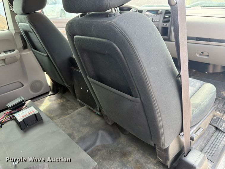 image for item FK3869 2013 Chevrolet Silverado 1500 Ext. Cab pickup truck