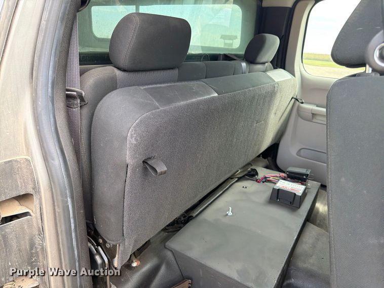 image for item FK3869 2013 Chevrolet Silverado 1500 Ext. Cab pickup truck